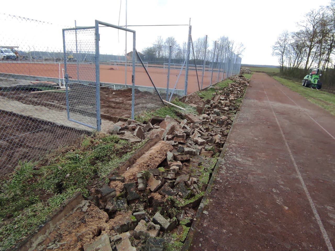 2023 · Sanierung Plätze 1 – 3 – Bild 2 von 8
